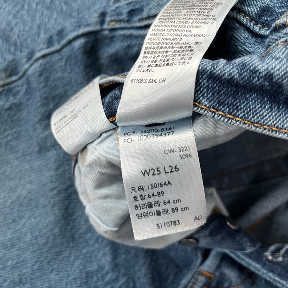 Size 25 Levi’s jeans - Picture 4 of 5